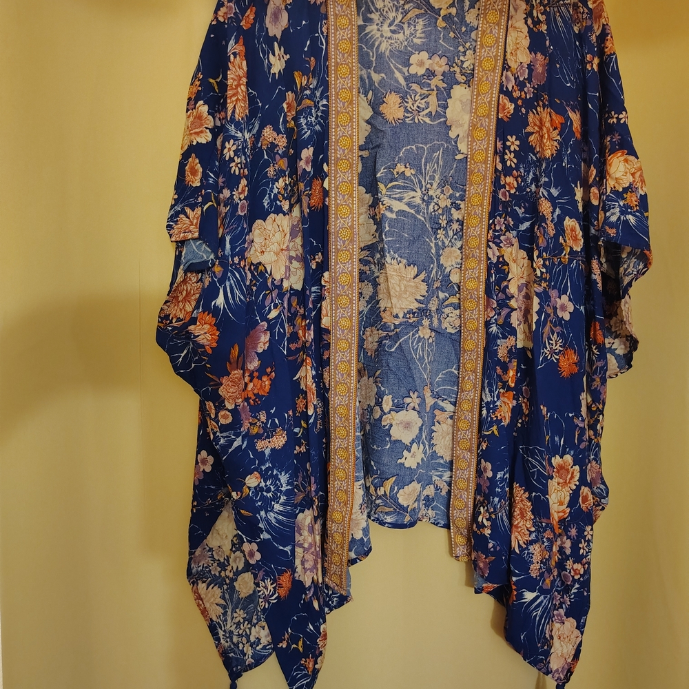 Knox Rose Blue Floral Kimono Top